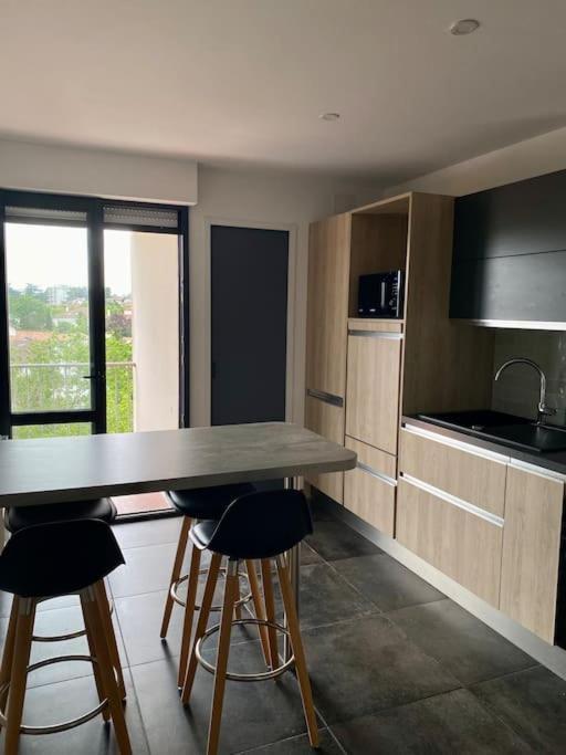 T3 - Centre - 75M2 - 2 Sdb - Parking - Calme Apartment Anglet Exterior foto